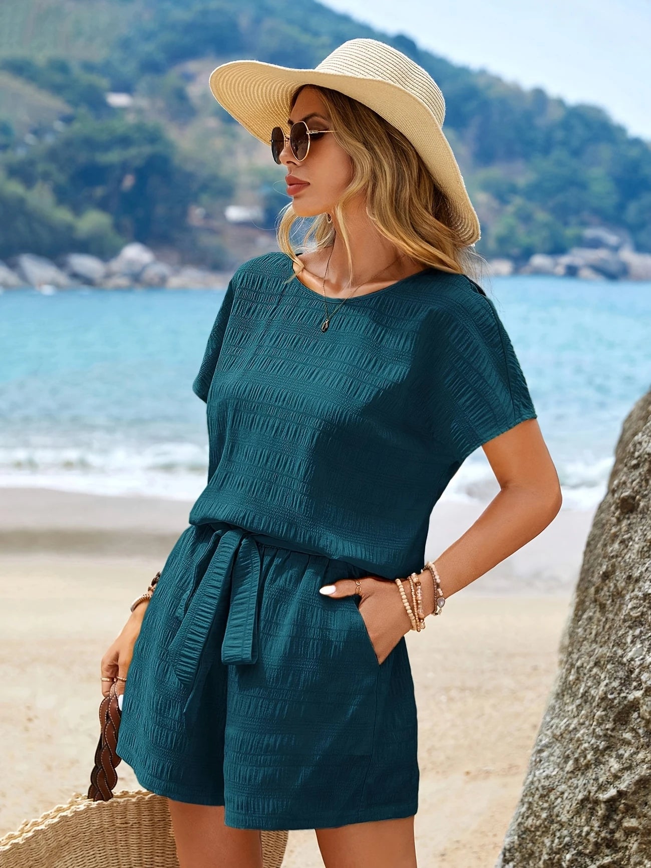 Round neck set