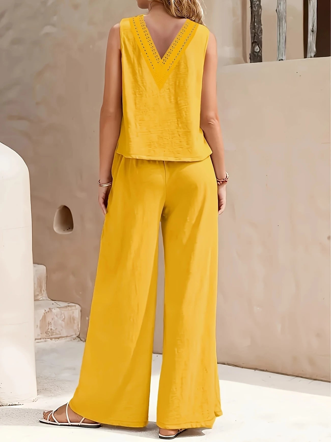 Backless Round Neck Sleeveless Vest