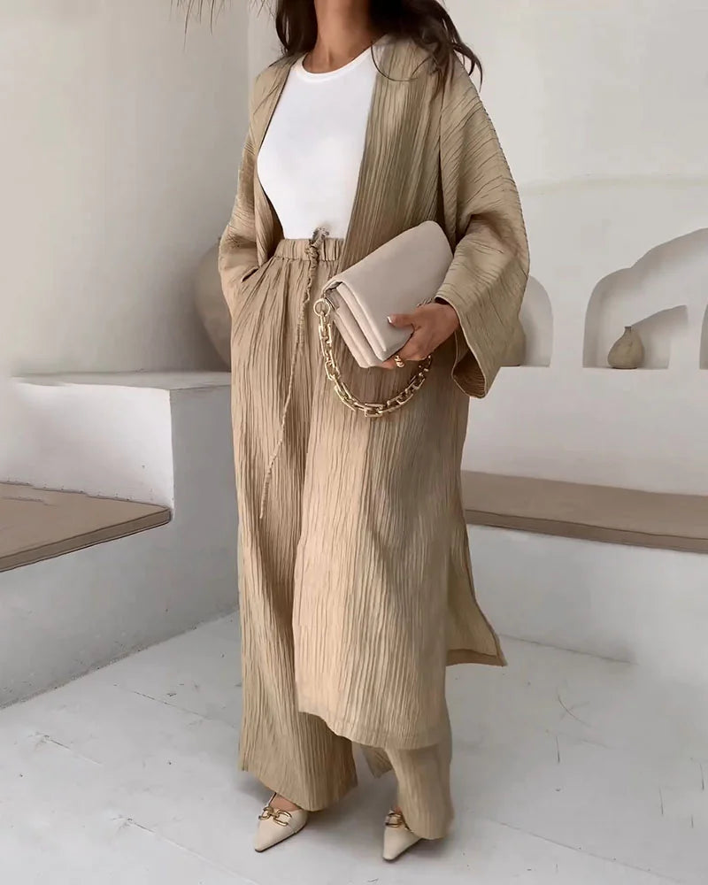Chic two-piece set: long slit summer shrug with casual pants
